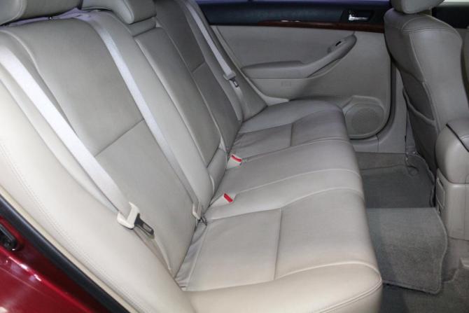 Toyota Avensis II с пробегом 2005 года, цена 719 000 рублей, 318000 км, седан, Автокод Объявления