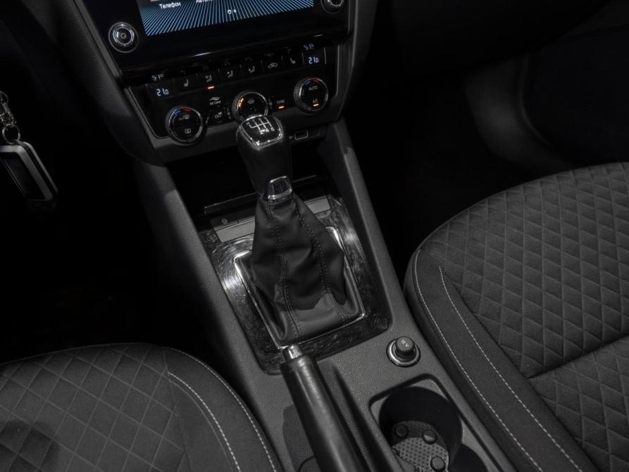 Skoda Octavia III (A7) Рестайлинг Москва  - изображение 12