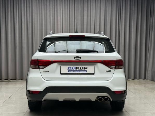 Kia Rio IV с пробегом 2018 года, цена 1 599 000 рублей, 123117 км, хэтчбек, Автокод Объявления