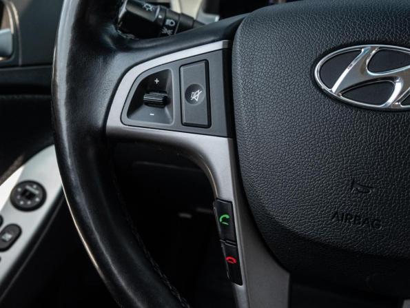 Hyundai Solaris I Рестайлинг с пробегом 2015 года, цена 1 050 000 рублей, 101565 км, хэтчбек, Автокод Объявления