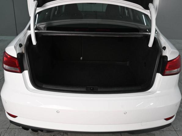Audi A3 III (8V) Рестайлинг с пробегом 2016 года, цена 1 629 000 рублей, 138544 км, седан, Автокод Объявления