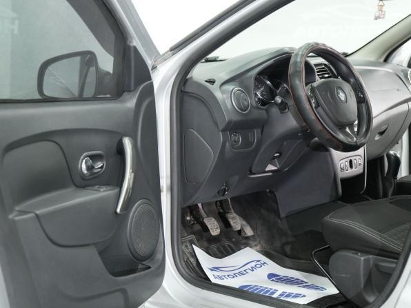 Renault Logan II с пробегом 2016 года, цена 610 000 рублей, 146000 км, седан, Автокод Объявления