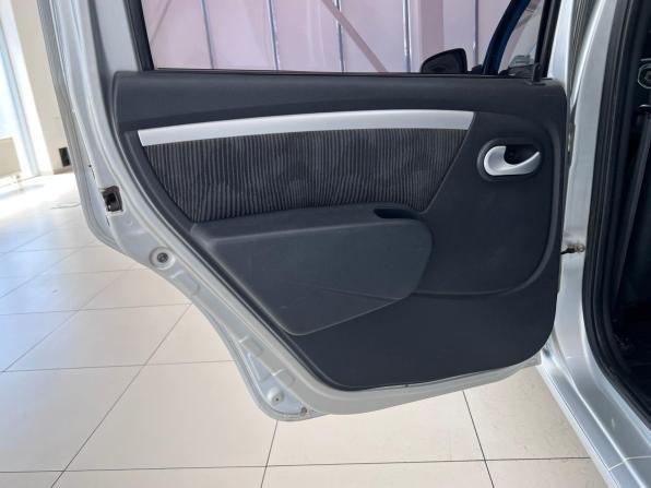 Renault Logan I Рестайлинг с пробегом 2013 года, цена 694 000 рублей, 123980 км, седан, Автокод Объявления