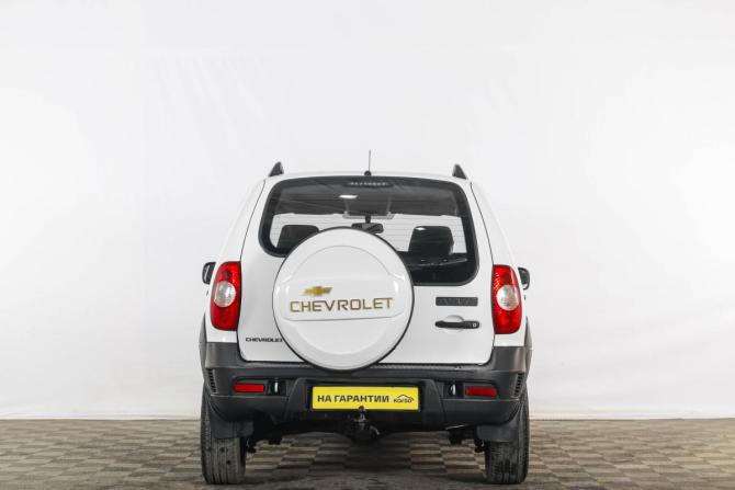 Chevrolet Niva I Рестайлинг с пробегом 2016 года, цена 659 000 рублей, 191808 км, внедорожник, Автокод Объявления
