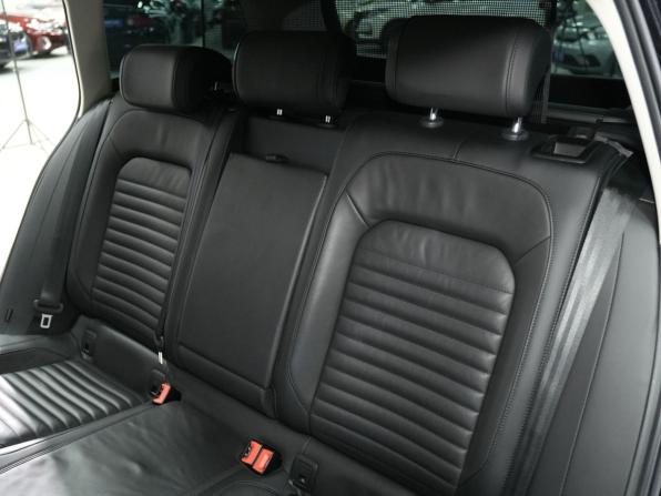 Volkswagen Passat B8 с пробегом 2015 года, цена 1 845 000 рублей, 78000 км, универсал, Автокод Объявления