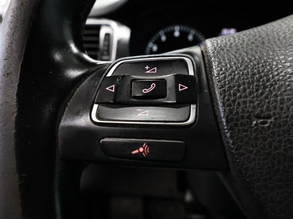 Volkswagen Jetta VI с пробегом 2012 года, цена 882 500 рублей, 142983 км, седан, Автокод Объявления