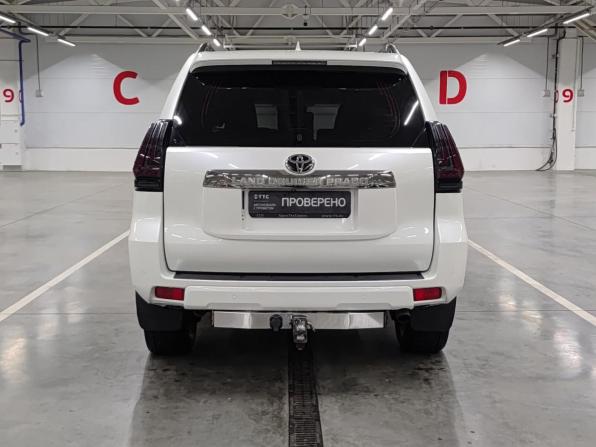Toyota Land Cruiser Prado 150 Series Рестайлинг 2 с пробегом 2017 года, цена 4 280 000 рублей, 239630 км, внедорожник, Автокод Объявления