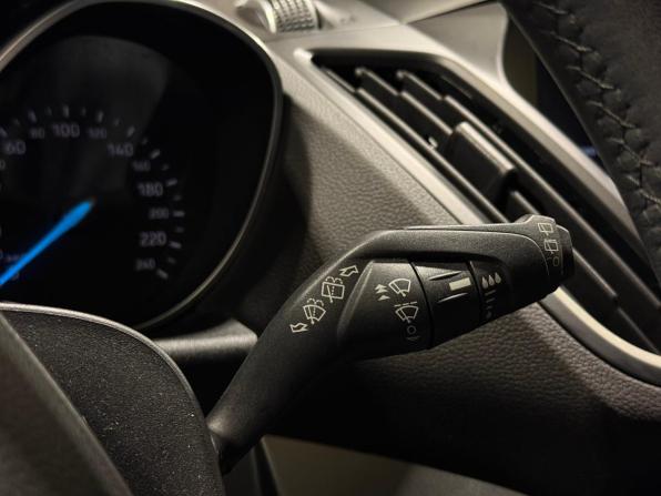 Ford Kuga II Рестайлинг с пробегом 2019 года, цена 1 999 000 рублей, 92482 км, внедорожник, Автокод Объявления