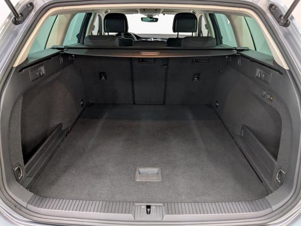 Volkswagen Passat B8 с пробегом 2019 года, цена 2 355 000 рублей, 78797 км, универсал, Автокод Объявления