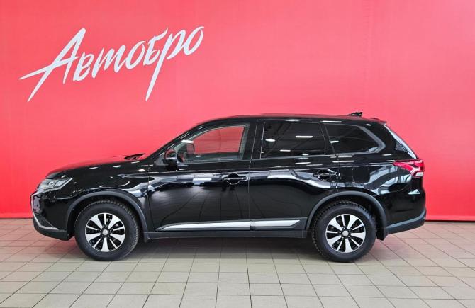 Mitsubishi Outlander III Рестайлинг 3 с пробегом 2019 года, цена 2 235 000 рублей, 93605 км, внедорожник, Автокод Объявления