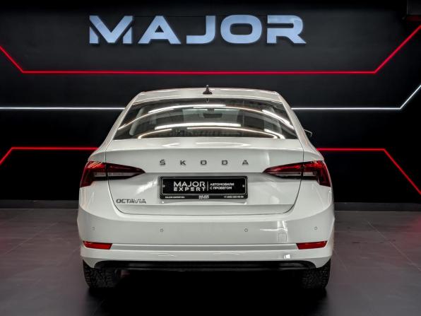 Skoda Octavia IV (A8) с пробегом 2021 года, цена 2 270 000 рублей, 76284 км, лифтбек, Автокод Объявления