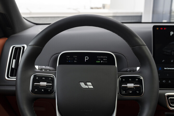 Li Auto (Lixiang) L9 I с пробегом 2024 года, цена 7 990 000 рублей, 78 км, внедорожник, Автокод Объявления