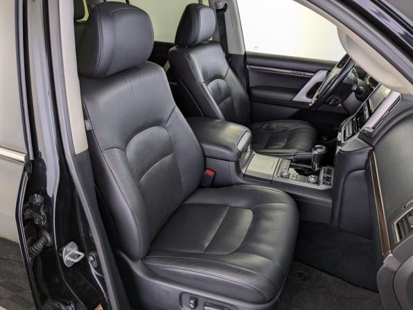Toyota Land Cruiser 200 Series Рестайлинг 2 с пробегом 2016 года, цена 5 500 000 рублей, 185939 км, внедорожник, Автокод Объявления