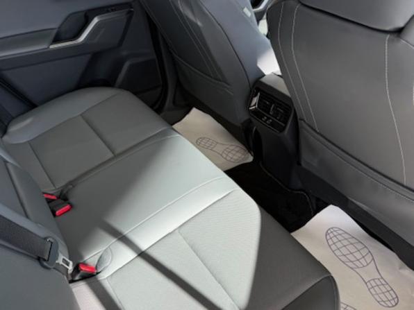 Toyota RAV4 VI (XA60) с пробегом 2025 года, цена 4 550 000 рублей, 10 км, внедорожник, Автокод Объявления