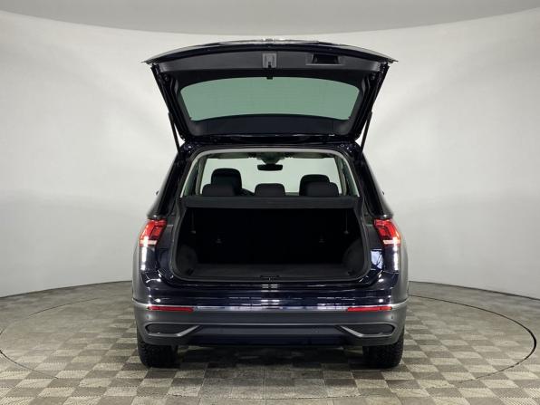 Volkswagen Tiguan II Рестайлинг с пробегом 2021 года, цена 2 850 000 рублей, 54606 км, внедорожник, Автокод Объявления
