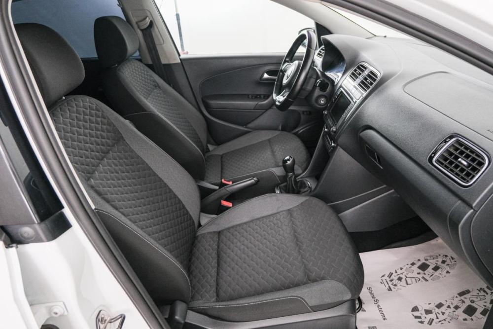 Volkswagen Polo V Рестайлинг Красноярск  - изображение 14
