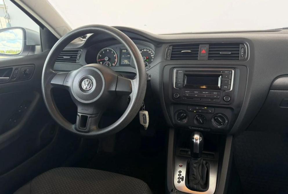 Volkswagen Jetta VI Киров  - изображение 13