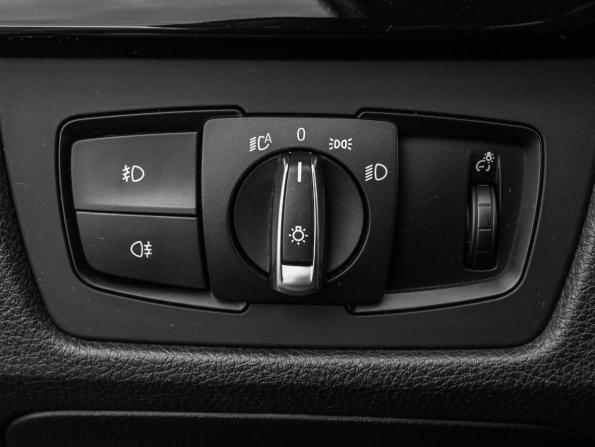 BMW 3 серии VI (F3x) Рестайлинг с пробегом 2015 года, цена 2 199 000 рублей, 181037 км, седан, Автокод Объявления