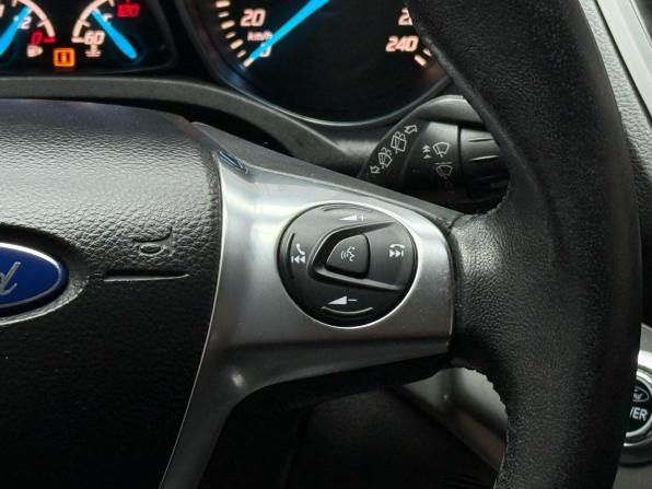 Ford Kuga II с пробегом 2013 года, цена 1 199 000 рублей, 179950 км, внедорожник, Автокод Объявления