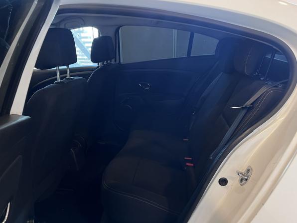 Renault Fluence I Рестайлинг с пробегом 2014 года, цена 650 000 рублей, 193241 км, седан, Автокод Объявления