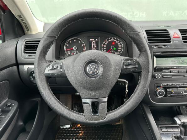 Volkswagen Jetta V с пробегом 2010 года, цена 620 000 рублей, 267321 км, седан, Автокод Объявления