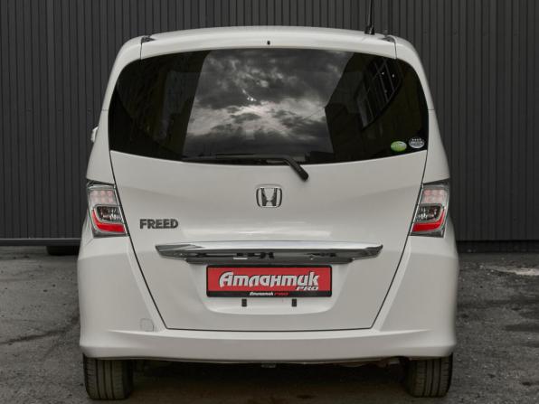 Honda Freed I с пробегом 2011 года, цена 1 050 000 рублей, 154180 км, компактвэн, Автокод Объявления
