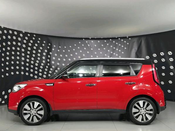 Kia Soul II Рестайлинг с пробегом 2016 года, цена 1 300 000 рублей, 129000 км, хэтчбек, Автокод Объявления