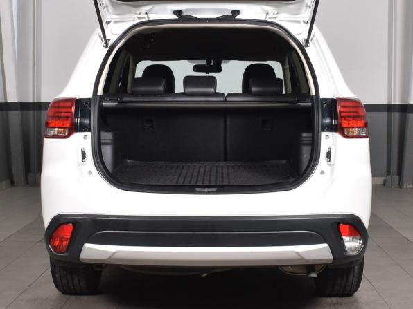 Mitsubishi Outlander III Рестайлинг 2 с пробегом 2016 года, цена 1 949 999 рублей, 86948 км, внедорожник, Автокод Объявления