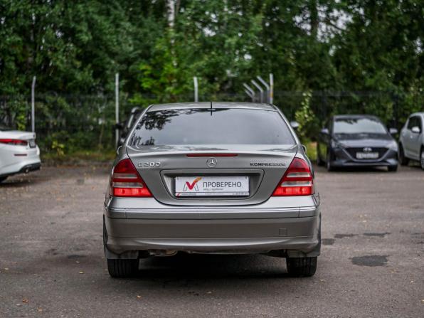 Mercedes-Benz C-Класс II (W203) Рестайлинг с пробегом 2006 года, цена 560 000 рублей, 317119 км, универсал, Автокод Объявления