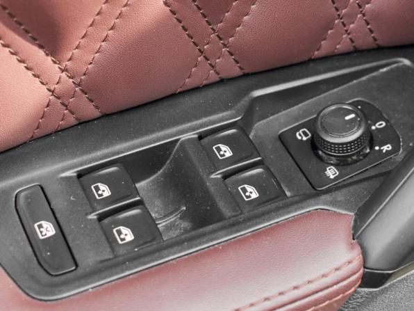 Volkswagen Tiguan II с пробегом 2020 года, цена 2 780 000 рублей, 46235 км, внедорожник, Автокод Объявления