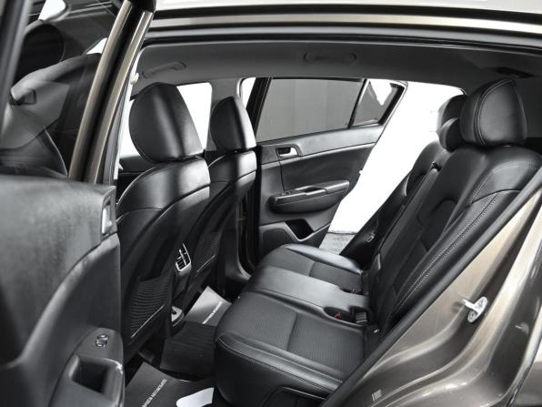 Kia Sportage IV с пробегом 2018 года, цена 1 549 000 рублей, 116000 км, внедорожник, Автокод Объявления