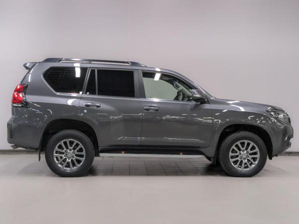 Toyota Land Cruiser Prado 150 Series Рестайлинг 2 с пробегом 2019 года, цена 5 400 000 рублей, 99171 км, внедорожник, Автокод Объявления