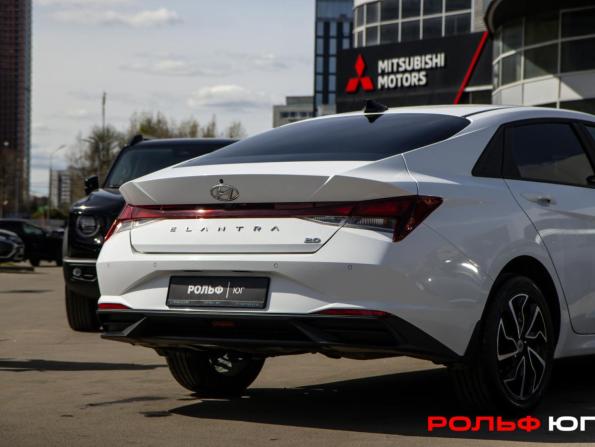 Hyundai Elantra VII (CN7) с пробегом 2021 года, цена 1 883 000 рублей, 103000 км, седан, Автокод Объявления