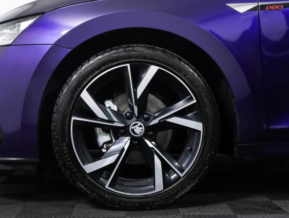 Skoda Octavia IV (A8) с пробегом 2021 года, цена 2 490 000 рублей, 82177 км, лифтбек, Автокод Объявления