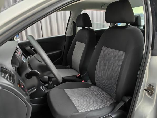 Volkswagen Polo V с пробегом 2015 года, цена 898 000 рублей, 106000 км, седан, Автокод Объявления