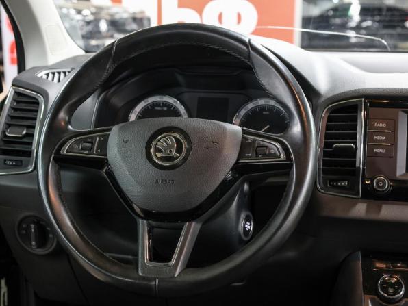 Skoda Karoq I с пробегом 2020 года, цена 2 549 000 рублей, 103000 км, внедорожник, Автокод Объявления