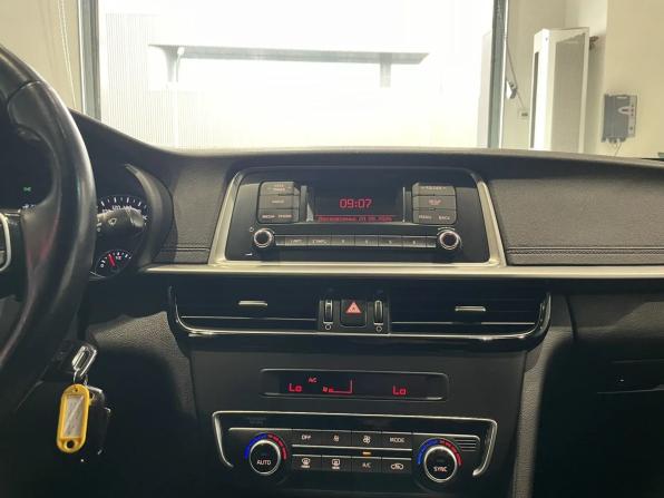 Kia Optima IV Рестайлинг с пробегом 2018 года, цена 1 838 000 рублей, 93646 км, седан, Автокод Объявления