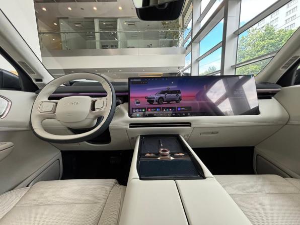 Lynk &amp; Co 900 с пробегом 2026 года, цена 8 350 000 рублей, 45 км, внедорожник, Автокод Объявления