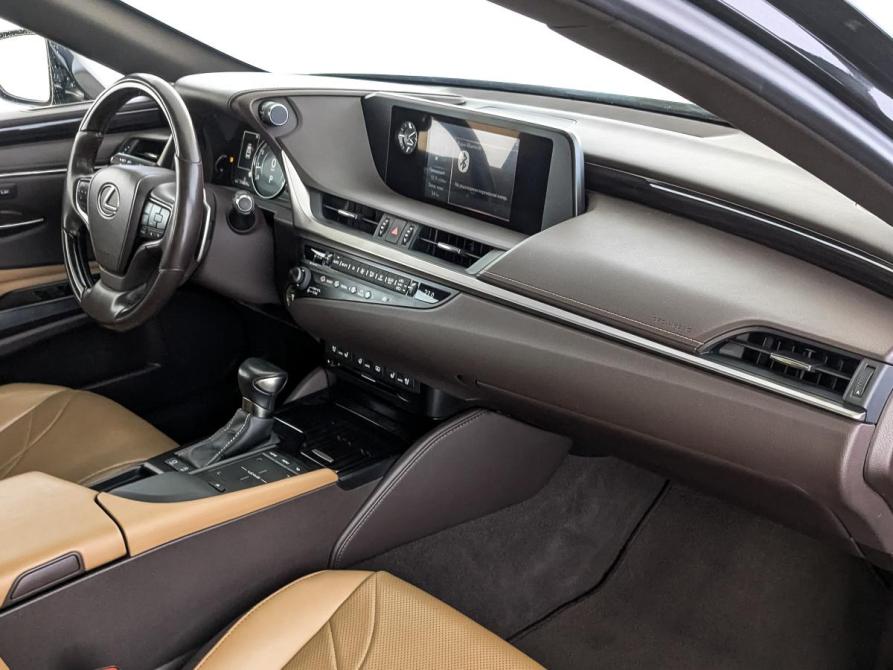Lexus ES VII Москва  - изображение 13