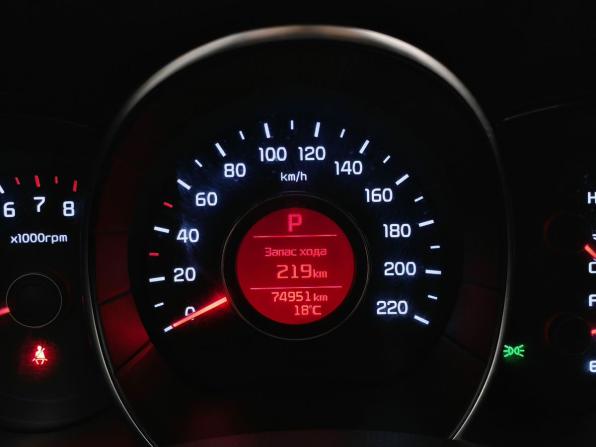 Kia Rio III Рестайлинг с пробегом 2017 года, цена 1 200 000 рублей, 74950 км, хэтчбек, Автокод Объявления