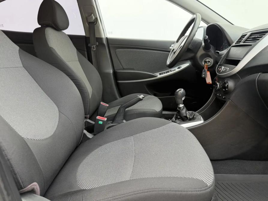Hyundai Solaris I Москва  - изображение 10