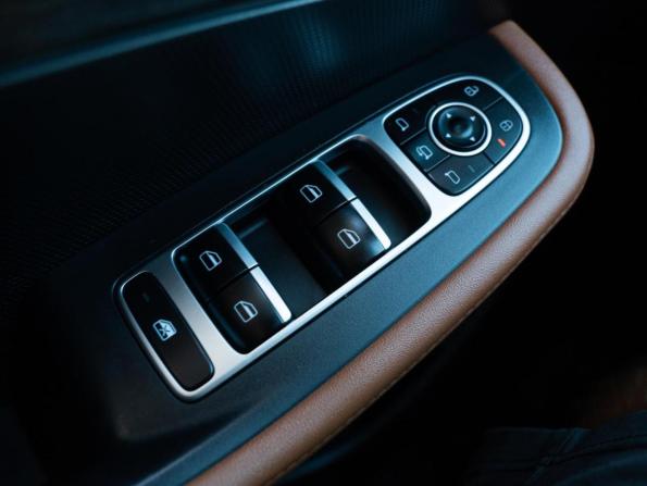 Omoda C5 I с пробегом 2023 года, цена 1 820 000 рублей, 65505 км, внедорожник, Автокод Объявления