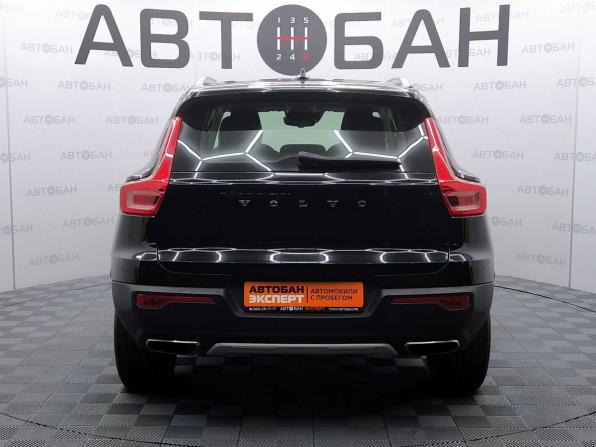 Volvo XC40 I с пробегом 2019 года, цена 3 249 000 рублей, 110096 км, внедорожник, Автокод Объявления