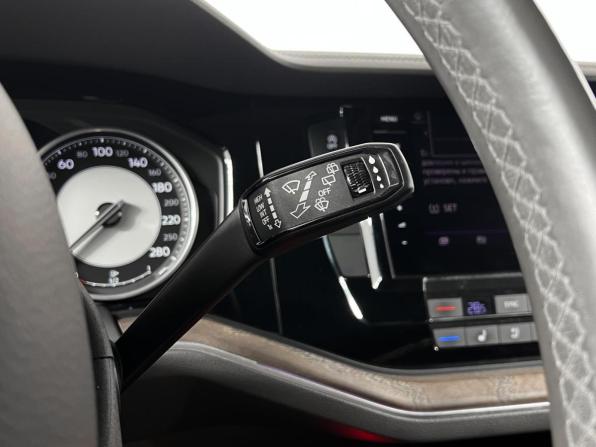 Volkswagen Touareg III с пробегом 2018 года, цена 4 494 900 рублей, 145573 км, внедорожник, Автокод Объявления