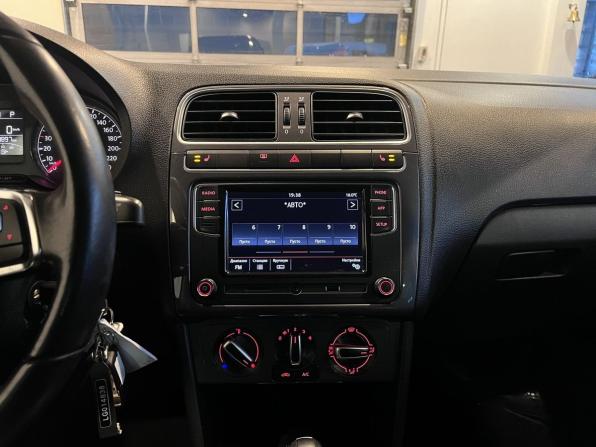 Volkswagen Polo V Рестайлинг с пробегом 2019 года, цена 1 775 000 рублей, 38500 км, седан, Автокод Объявления