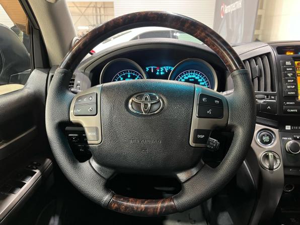 Toyota Land Cruiser 200 Series с пробегом 2011 года, цена 3 090 000 рублей, 252327 км, внедорожник, Автокод Объявления
