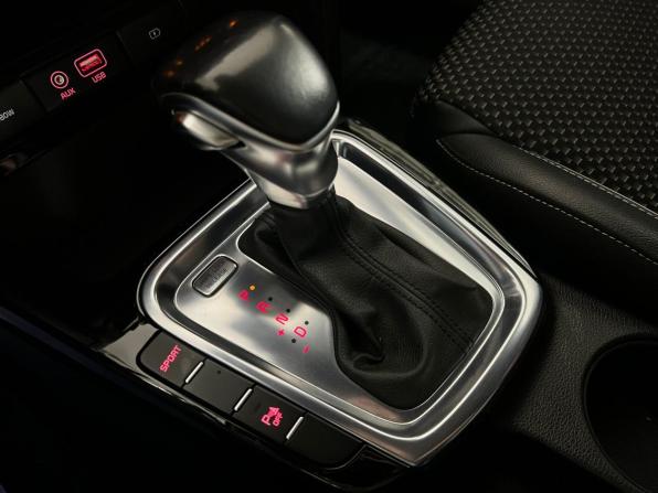 Kia Ceed III с пробегом 2019 года, цена 1 500 000 рублей, 76200 км, хэтчбек, Автокод Объявления