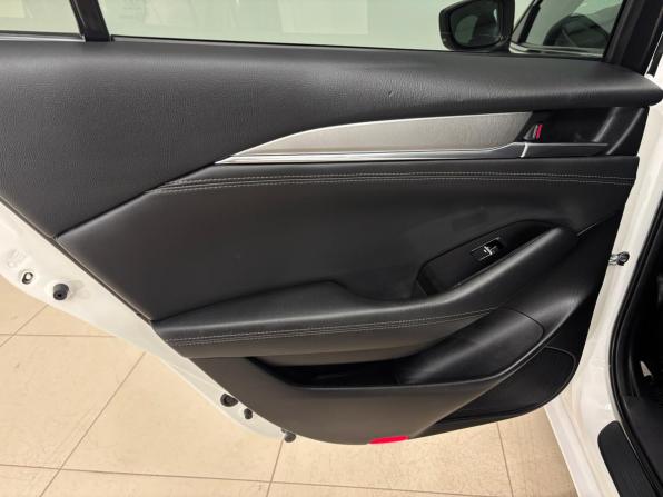 Mazda 6 III (GJ) Рестайлинг 2 с пробегом 2018 года, цена 1 920 000 рублей, 192647 км, седан, Автокод Объявления