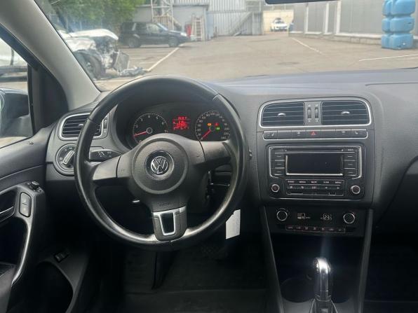 Volkswagen Polo V с пробегом 2013 года, цена 547 000 рублей, 237055 км, седан, Автокод Объявления