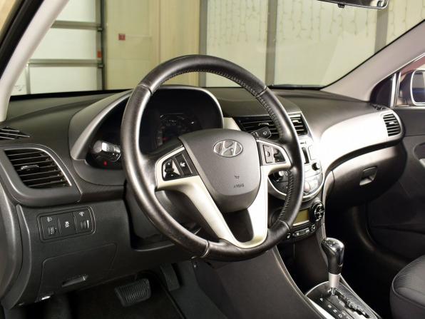 Hyundai Solaris I с пробегом 2011 года, цена 949 995 рублей, 140472 км, седан, Автокод Объявления
